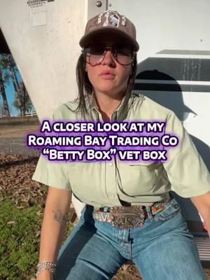 Starting 2025 with my new Custom Emergency Vet Kit from @roamingbaytradingco 🐴✨ This was such a great idea, idk why I haven’t done this sooner. I have the mid sized kit offered and it has everything I need to handle emergencies on the go. “The Betty” is now available in Black, Pink and Purple.  Now set up with a discount code, use NEONWRANGLER #barrelracer #barrelracing #cowgirllifestyle #cowgirllife #rodeolife #westernlifestyle #horsegirl #horsegirls