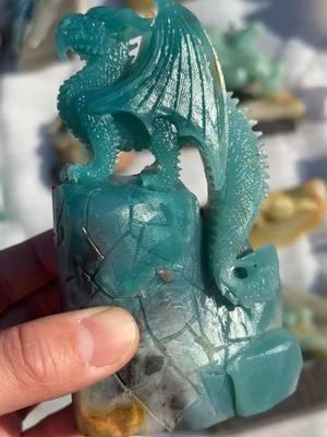 So many beautiful flying dragons #crystal #crystals #crystalshop #crystalcollection #crystalhealing #carvings #carving #flyingdragons 