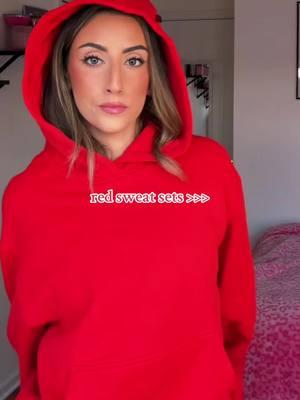 This is your sign to get a RED SWEAT SET!! 💋♥️ This sweatshirt and sweatpant set from glowmode is so good I’m obsessed. Both pieces 🔗 in my showcase on my profile!   #GLOWMODE #GLOWMODEsweatset #redsweatshirt #redsweatset #redhoodie #oversizedhoodie 