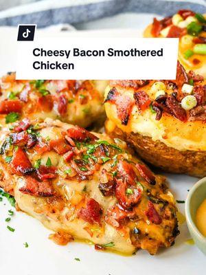 You may know this as the famous Alice Springs Chicken from Outback Steakhouse but you can make it at home. Find the full recipe linked in my bio! #chickenrecipe #cheesybacon #cheesychicken #alicespringschicken #outbacksteakhouse #dinner #DinnerIdeas #dinnerrecipe #easydinner #chickenbreastrecipe #EasyRecipe 