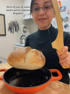 Gracias TikTok shop, este cuchillo es todo lo que necesitaba para cortar mi pan de masa madre! #sourdoughbread #breadknife #homemadebread #tiktokshopfinds 