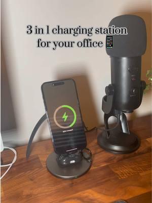 Nice upgrade for the man of house in his office. All in hands reach 📱 #creatorsearchinsights #chargingport #chargingstation #3n1applecharger #chargeriphone 