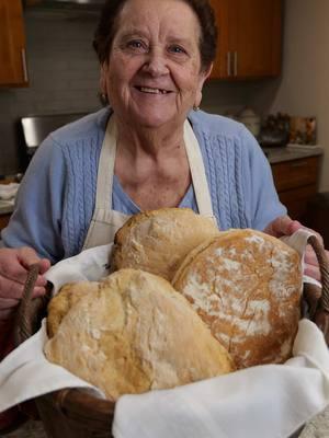 Love kneaded into every loaf 🍞👵🏻❤️Nonna Pia’s Homemade Bread 🥖 #nonnapia #homemadebread #MadeWithLove #breadmaking 