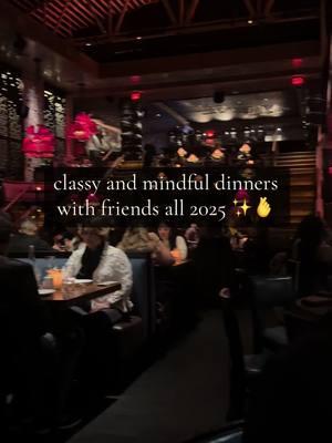 Manifesting 2025 🫰✨ #foryoupage #foodtiktok #ilovetoeat #paratii #fyp #foryou #classy #foodporn #mood 