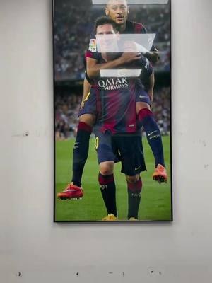 Messi carried Neymar on his back🫶🏻 #messi #lionelmessi #messi10 #neymar #Soccer #painting #decoration 