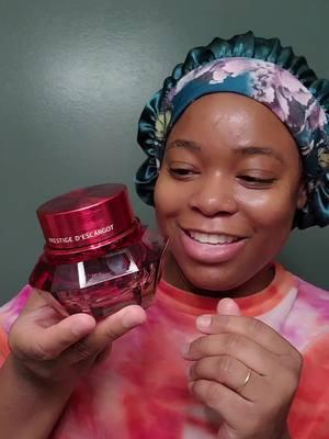 Indulge in luxury with IT'S SKIN Prestige Creme 2x Ginseng D'Escargot Creme. Perfect hydration, glowing skin, and the smoothest application you’ll ever feel. Treat yourself or someone special with this amazing gift! @itsskin.global  #valentinedaygift #valentineday2025 #happyvalentine #skincareroutine #skincarejunkie 