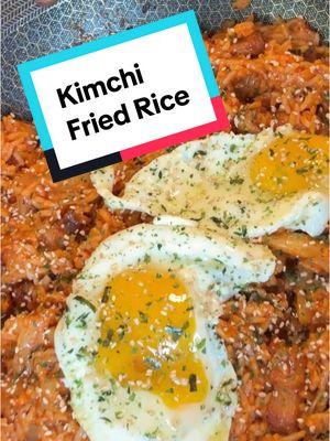 Kimchi Fried Rice Recipe #kimchi #kimchifriedrice #koreancooking #mukbang #recipesoftiktok 