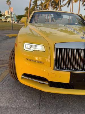 #rollsroyce #rollsroycedawn #luxurylife #luxurycars #exotic #supercars #inhousefinancing #nocreditcheck #lovecars #miami #specialorderswelcomed #cryptoaccepted 