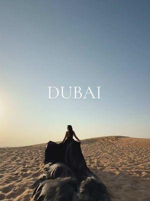 An unforgettable experience in the desert! A dream exploring Dubai. ✨🖤  Thank you @DUBAI PHOTOSHOOT  #dubai #dubaidesert #desert #dubaiflyingdress #fyp #dubaidressshoots #desertglam 