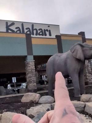 Kalahari Resorts & Conventions 👉💥 #fyp #chicago #wisconsindells #waterpark #resort #kalahari #eat #splash #shop #celebrate #tiktok @Kalahari Resorts 