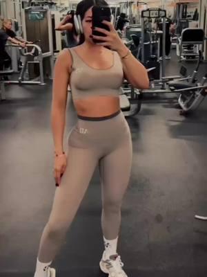 #TEAMGISYwellness #GisiiGANG🏋🏻‍♀️🤸🏻‍♂️🔥 #chicafitnesss #powerhousegym #Motivacional #mamasitarica🥵😍 #gisycoach #Arlenysfit #@GisySantana81 #@arlenysboutique1 