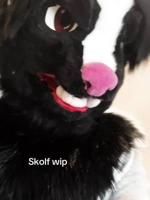 Still need to fix the neck and sew the hair but I’m proud of it ^^ #scenemo #furry #emofurry #skunkfurry #emo #fursuitmaker 