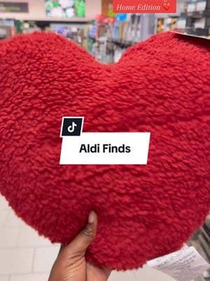 Aldi finds Valentine’s Day edition ❤️ #aldi #aldifinds #alditiktok #aldihaul #aldishopping #alditok #aldifindsoftheweek #aldilove #aldihome #aldihomefinds #aldihomedecor #ValentinesDay @Alyssa | AldiFinds4U 