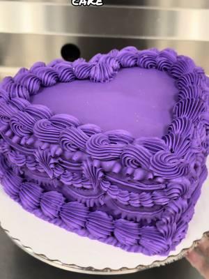 #cakedecorating #walmartheartcake #walmartcakes #walmartbakery #bakery #walmartcake #fyp #vintageheartcake #heartcake #heartcakes #tutorial #northcarolina 