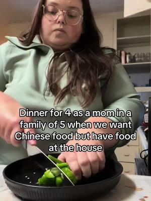 Idk I found these clips in my videos and I know Bella was at her dads house but idk why it was so chaotic #fyo #foryou #foryoupage #dinner #stirfry #delicious #cookwithme 