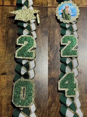 San Judas graduation lei. #graduation #leis #graduationleis #grad #classof2025 #2025 #enprendimiento #enterpreneur #veescreations #veescreations818 #cutouts #howtodoleis #lei #paratii #fy #proudmom #fyp  #tutorial #ribbon #graudacion🎓 #fypシ゚viral #fypage #sanjudas #sanjudastadeo💚 #sanjudaslei 