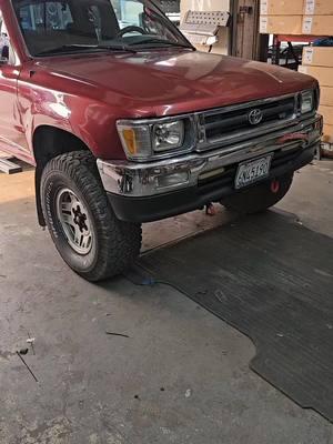 #toyotanation #toyota #toyotapickup4x4 #toyotapickup #hidlights #soldandinstalled #latinobusiness #carandtruckaccessories #professionalinstallation @GMXMOTORSPORTS 