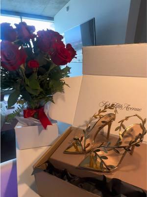 Unbox my Gianvito Rossi Flavia sandals with me plus an extra SUPRISE gift 😇  #unboxing #gianvitorossi #flavia #saksfifthavenue #goddessheels #goddessera #goddessenergy #gianvitorossiheels #newfavorite #unboxingvideo 