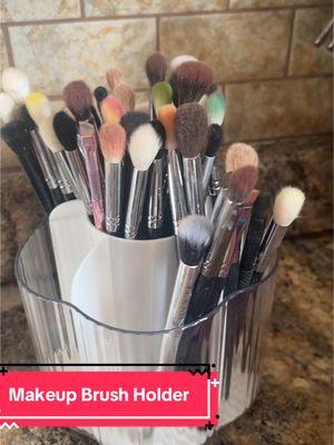 Makeup Brush Holder #makeup #makeupbrushholder #TikTokShop #tiktokshopfinds #mua #organizer #organizedhome 