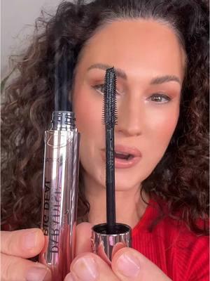 I was so excited for this drop!  #DrugstoreMascara #LOrealMascara #ParadiseBigDealMascara #BestAtTheDrugstore #MakeupReview #MascaraReview #Lengtheningmascara #NewMakeUp