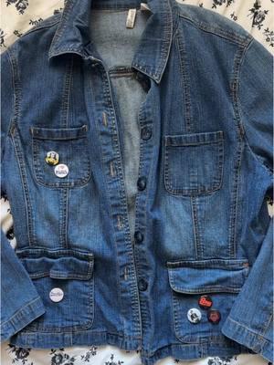 Here’s something you can do with your Brandy Melville pins #thepolice #brandymelville #aesthetic #pinterest #pinterestoutfit #pinterestaesthetic #80s #fyp #foryoupage #bobdylan 