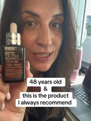 Gifted by @Estée Lauder  #advancednightrepair #thenightclub #thebeautyed #over40club #over40mom #over40skincare 