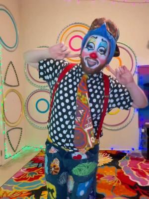 Shablam 💥 #Circussy#Clown#ClownBoy#ClownCore#HonkTok#FlowArts#Juggling#CutiePatootie#CuteCore#Boink#Fyp#DIY#Fashion#Mskeup#ClownMakeup#Transition#JoinMyLive#ClownBoysRule#ClownTakeover#WeHaveCircusAtHome 