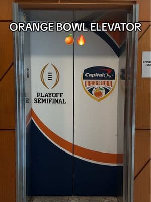 Elevator: Orange Bowl edition 🍊🛗 #capitaloneorangebowl #cfbplayoff #pennstate #notredame #elevator #hardrockstadium #football #bowlseason 