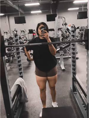 Staying in your own lane is what is best. #gymshark #gymshark66 #gymshark66challenge #fyp #lfg #GymTok #gym #gymmotivation #nativeswholift #ceerdahlifts 