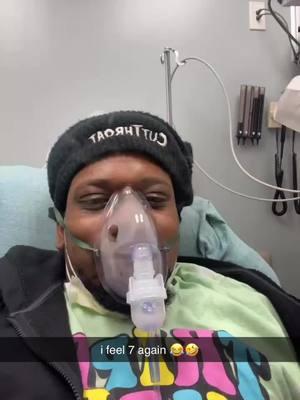 when you sick and still don’t take life serious 🤣🫠. #asthma #breathingtreatments #hospital #fypシ゚viral 