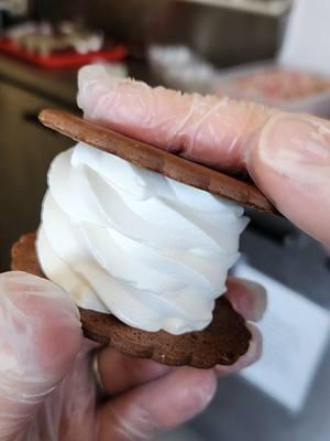 Making flying saucers with sprinkles #cookie #yum #chocolate #joesdairybarandgrill #joesdairybar #icecream #softserve #vanilla #sprinkles 