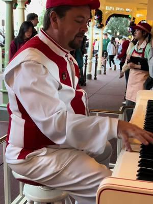 #jeremie #alliwantismytwofrontteeth #piano #entertainer #disneyworld #pianotok #Orlando #musiciansoftiktok @jeremiemichael88 