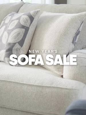 Start saving on fantastic seating styles! Upgrade your living room NOW with our New Year's Sofa Sale. ⁣ ⁣ #roomstogo #sofasale #livingroominspo #furnituresale 