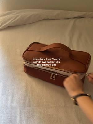 This travel case is soooo nice for your hairtools #travelcase #beautybag #hairtools #foryou #fypシ 