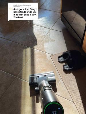 Replying to @socalfuninsun #wetdryvacuumcleaner #mop #vacuum #wetdry #dreame #Home #cleaning #kitchen #livingroom #inspo #fyp #momtok #grandma #dadtok #foryou 