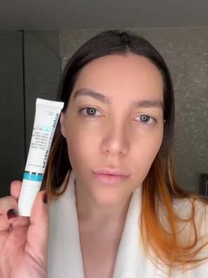 Peter Thomas Roth's Peptide Skinjection 💉🩵 has become an essential part of my skincare routine. Makes eyes appear brighter and more refreshed. I love it!  #Skinjection #PeterThomasRoth #TiredEyes #TTSLevelUp #mademyyear #TTSDelightNow #GiftGuide #FridaSofia 