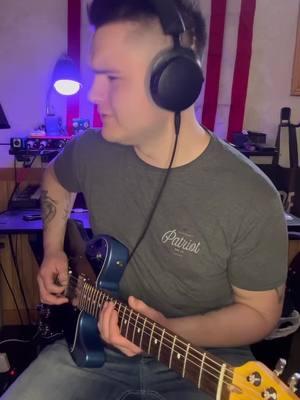 One of the tastiest licks #guitartok #electricguitar #coversong #strymonengineering #dierksbentley #comealittlecloser #2000scountry #fenderguitars #fender #guitarist