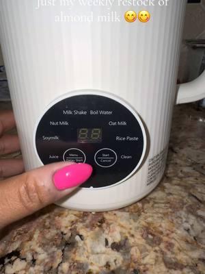 (Strainer can be found in my showcase and my series on my page) If you like your milk sweeter you can blend up flavoring, dates, cinnamon, vanilla, whatever you want right in the blender!! This is theeee best almond milk #almondmilk #milkmaker #nutmilkmachine #nutmilkmaker #homemadealmondmilk #homemadenutmilk #TikTokShop 