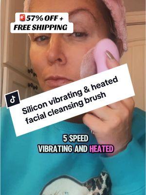 This Pritech silicone vibrating and heated facial cleansing brush will make you feel like you juat left the spa! 🙌🏻 @Pritech-US  #silicone #facialtreatment #facialcleanser #facecleaning #skincaretiktok #skincareroutines #skincarehacks #clearskin 