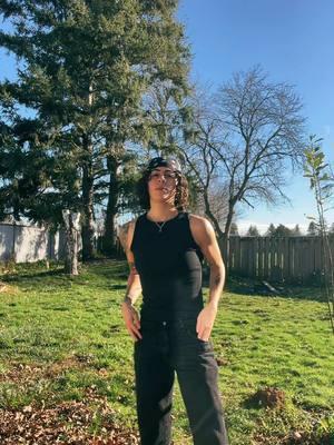 How is this a winter day in the pnw?! Not complaining tho 😁 #queer #nonbinary #portland #winter #pnw #pdx #wlw #wuhluhwuh #lesbian #lesbiansoftiktok #lesbiansoftiktokover30 #chicanx #lgbt #community 