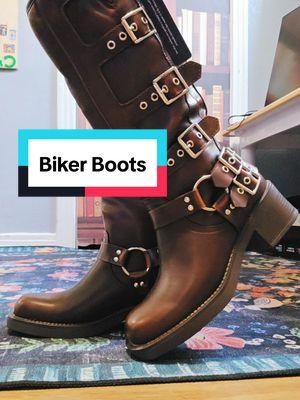 #bikerboots #boots #biker #bikergirl #outfit #shoes #mujer #botas #motorcycle 