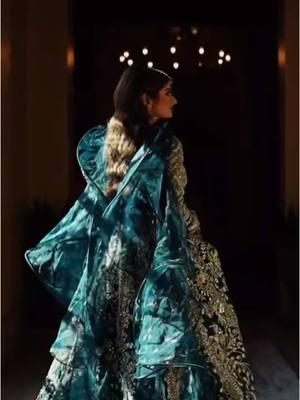 ahhh my wedding photos will be here sooo soon— look from my mehndi 💙🦋💍 #fyp #mehndi #shadi #barat #ruhksati #pakistaniwedding #mehndidance 