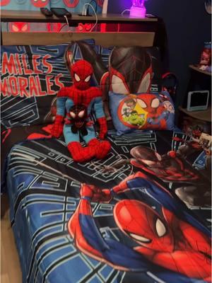 Bubba new big boy room ❤️🕷️💙 I’m not sure why the bottom of my camera is blurry 😒 #spiderman #bigboy #newroom #bubba #toddler #newbed #soexcited 