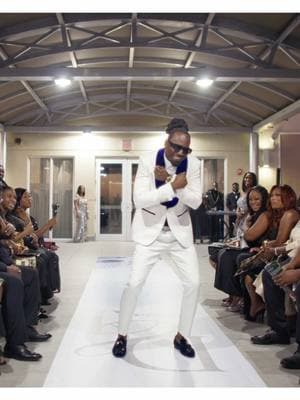 The Groom’s entrance 🇭🇹🔥🔥 __________________________________ #wedding #weddingentrance #weddingtiktok #weddingdress #weddingday #lovestorychallenge 