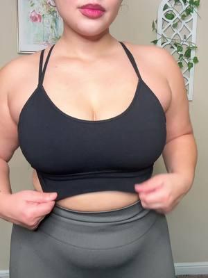 Other uncomfortable bra VS @Yvette bra 👀✨ #workouttop #GymTok #gymgirl  #sportsbra  #activewear #gymclothes