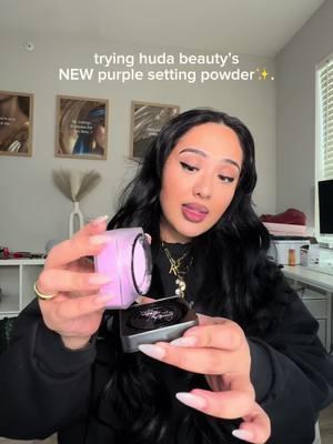 I love the powder down but I think Ms.Ube is better for my tan/melanin queens for a bright under eye💜✨.  - @Huda Beauty  - #fyp #foryou #foryoupage #hudabeauty #hudabeautyubecollection #hudabeautyeasybake 