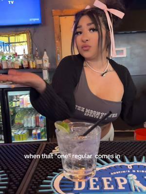 just a day at work with the girls #bartender #bartendertok #server #barlife #girls #texas #fyp #bartending #nightlife 