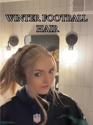 so fun and easy!!                                      #hair #footballfitcheck #jetsgame #braids #hairup #braidedponytail #hairtutorial #easyhairstyles #earmuffs #blonde #everydayhair 