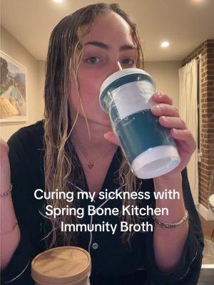 Getting this every time I’m sick from here on out #springbonekitchen #immunitybroth #bonebroth #coldremedies 