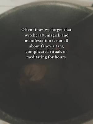 #witchcraft #thecraft #herbaltea #kitchenwitchery #foraging #witchtok #manifestation #mothergaia #1111 #444 #888 #spiritualtiktok #everydaymagick #ritual #everydayritual #fy 